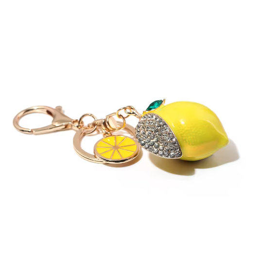 Porte-clés de voiture en forme de fruit artificiel, Design tendance, créatif, mignon, strass, petit citron, pendentif de sac pour femmes, anneau, cadeau de dessin animé